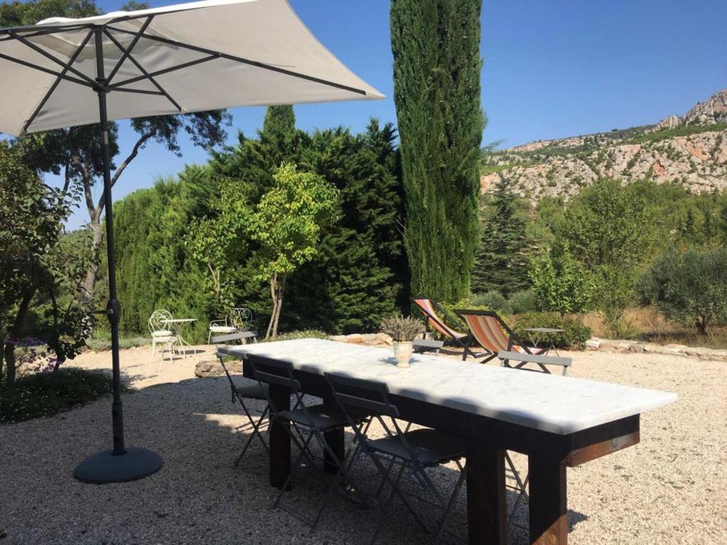 Le Moulin En Provence Bed & Breakfast Saint-Antonin-sur-Bayon Exterior photo